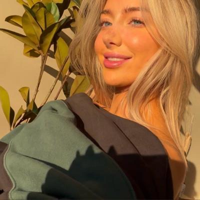 Ashley - Onlyfans Leaks