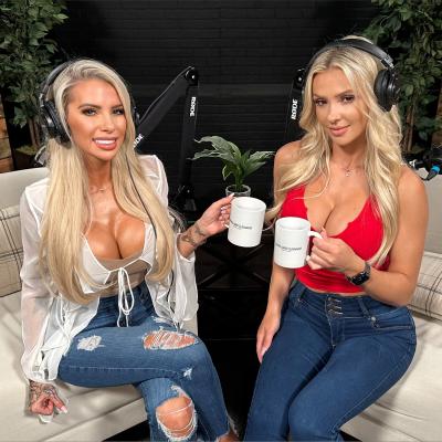 ☕️Coffee and Cleavage - Onlyfans Leaks
