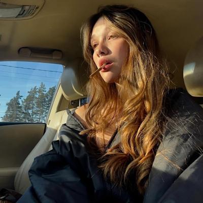 Emma Brooks - Onlyfans Creator Profile Picture