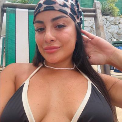 Julie - Onlyfans Leaks