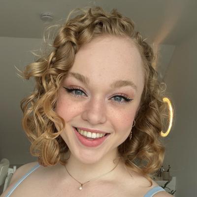 Sarah Calanthe Curvy Cock Tease 😈 - Onlyfans Leaks