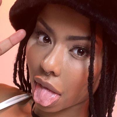 Kira Noir - Onlyfans Leaks