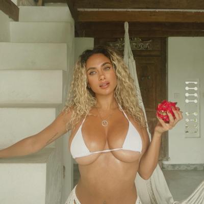 Toni-Camille - Onlyfans Leaks